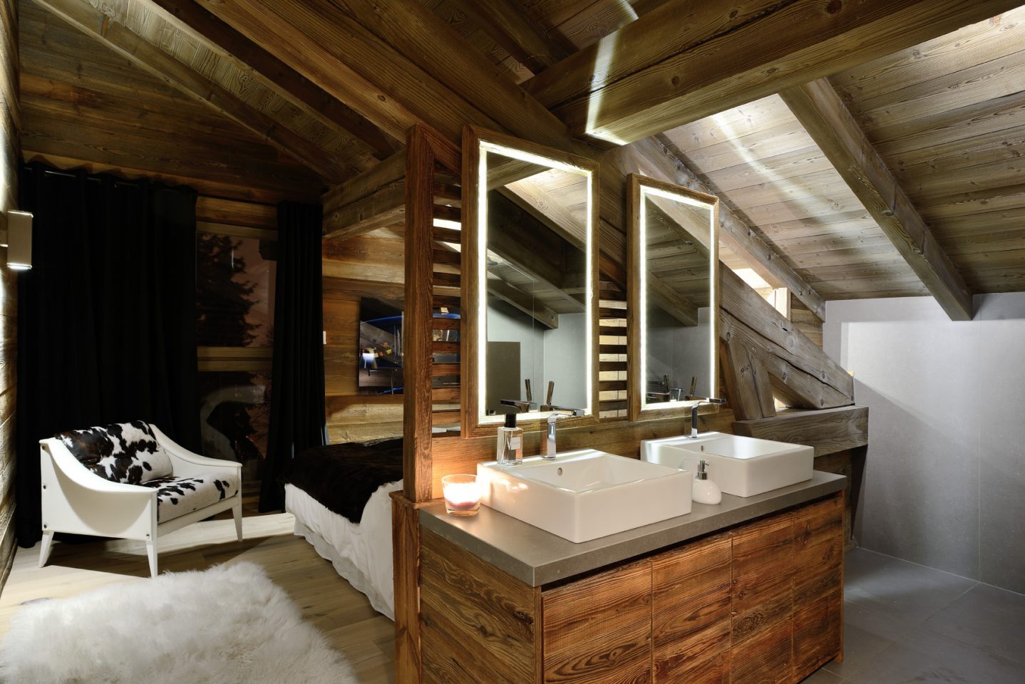 SEV 4641 Studio Erick Saillet